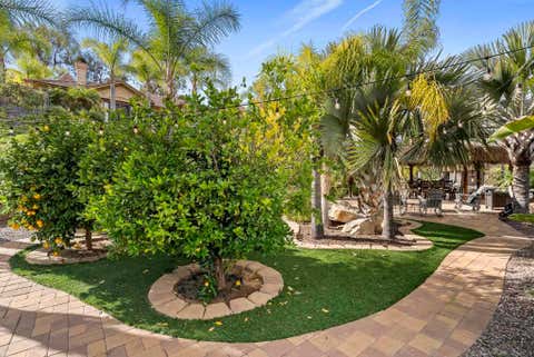 Tiny photo for 1101 Sierra Linda DR, Escondido, CA 92025 (MLS # 260017814SD)