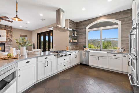 Tiny photo for 1101 Sierra Linda DR, Escondido, CA 92025 (MLS # 260017814SD)