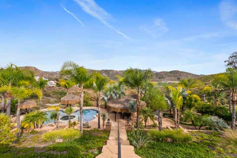 Tiny photo for 1101 Sierra Linda DR, Escondido, CA 92025 (MLS # 260017814SD)