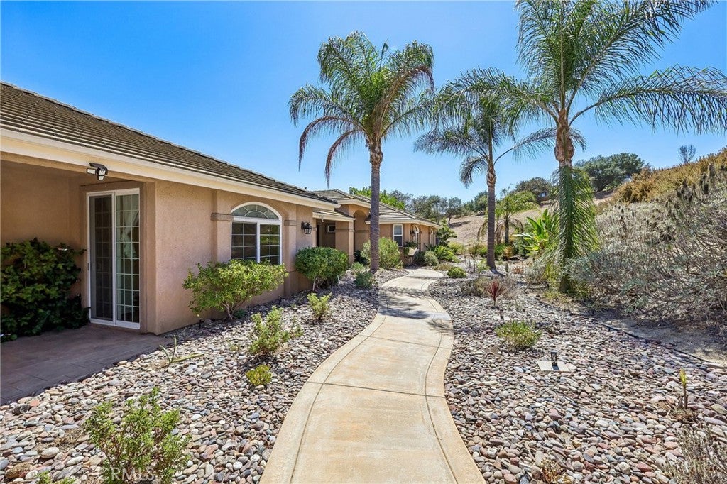 3676 Alta Vista