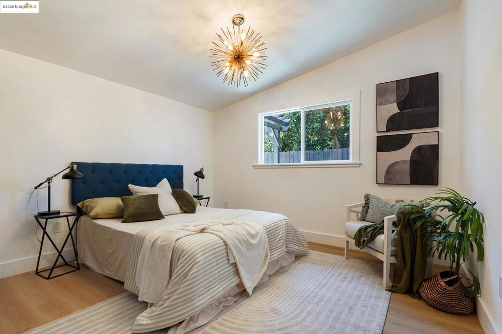 HAYWARD - Residential