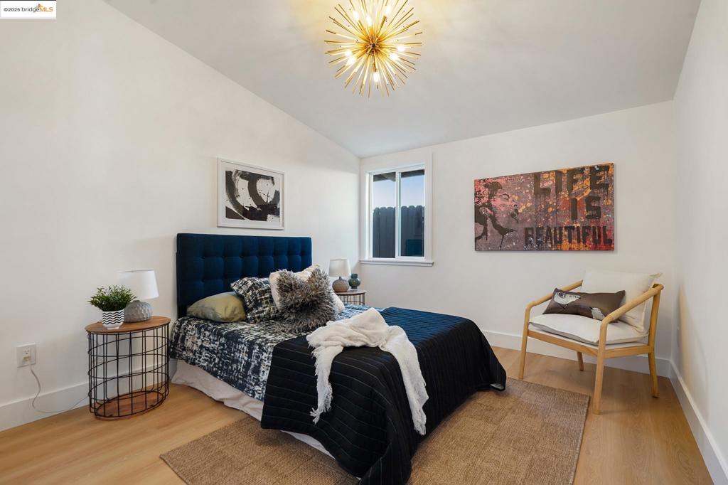HAYWARD - Residential