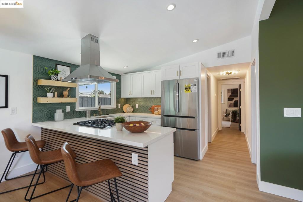 HAYWARD - Residential