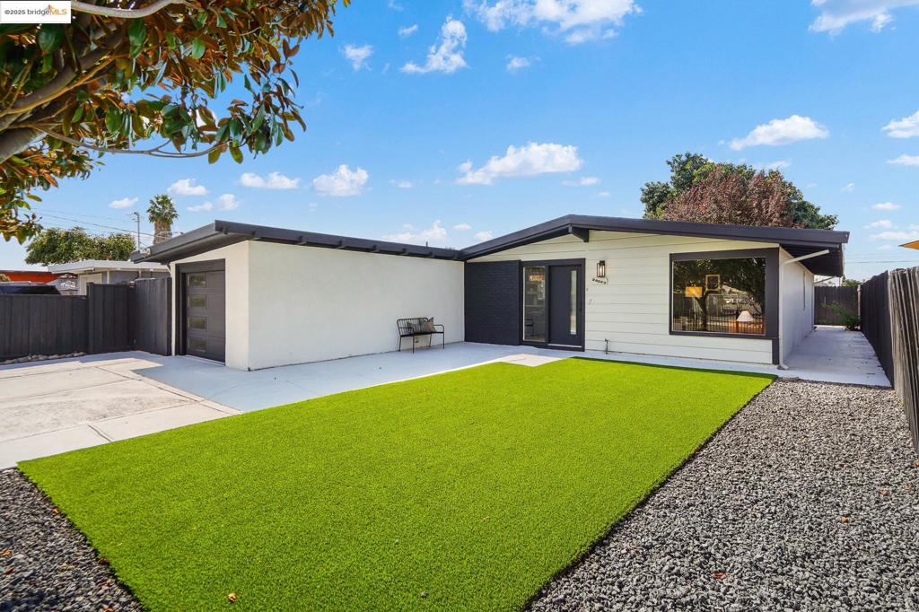 HAYWARD - Residential