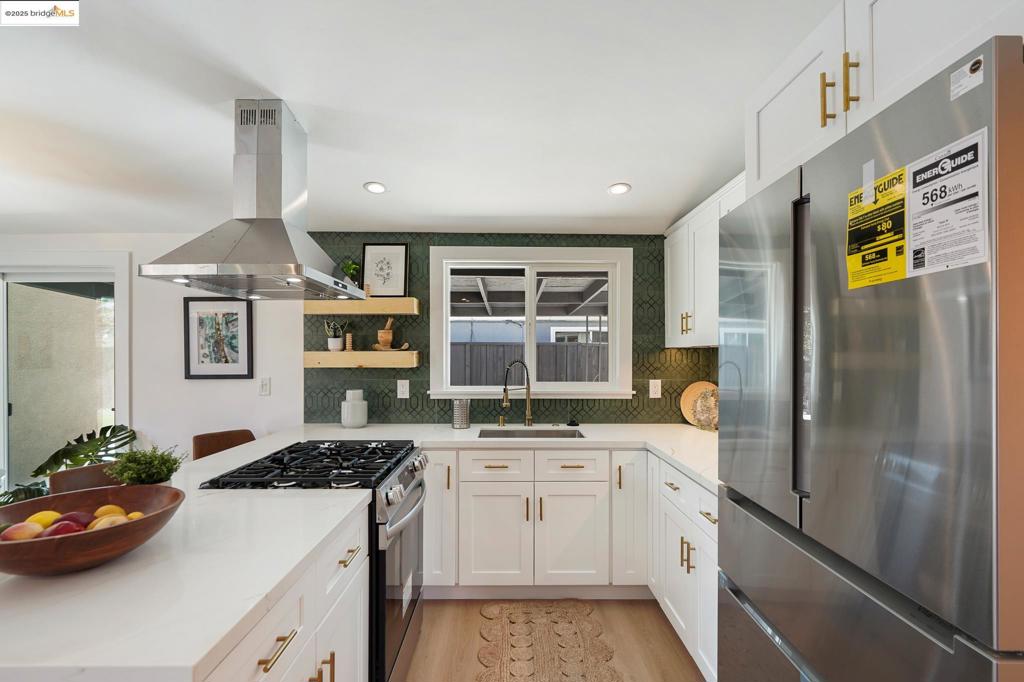 HAYWARD - Residential