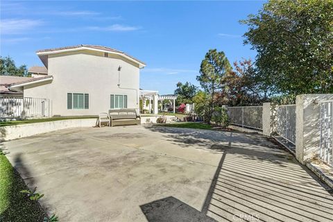 Tiny photo for 24541 Gardenstone Lane Ln, West Hills, CA 91307 (MLS # SR26046671)