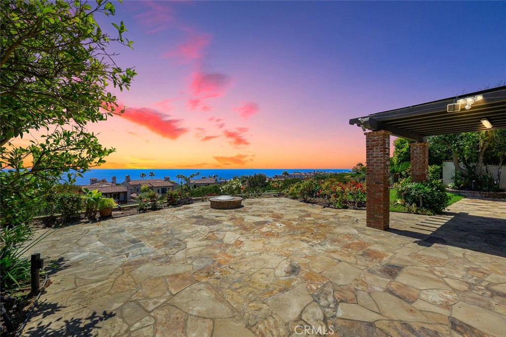 10 Dunes Bluff