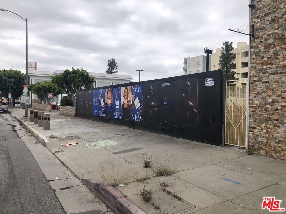 1255 S La Cienega Boulevard