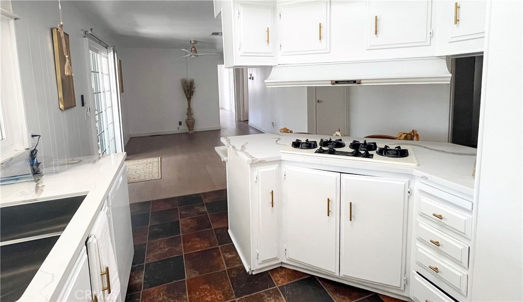 210 Silverlake Drive 103