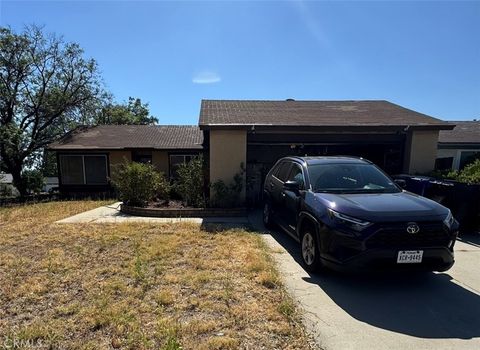 Photo of 1704 Bangor Avenue, Highland, CA 92346 (MLS # WS26161309)