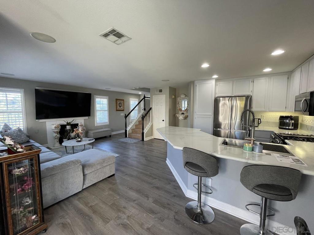 843 Caminito Las Olas