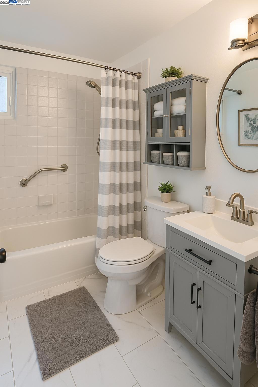 DAVIS STREET - Residential