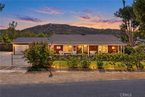 Photo of 41097 Crest DR, Hemet, CA 92544 (MLS # SW26200956)