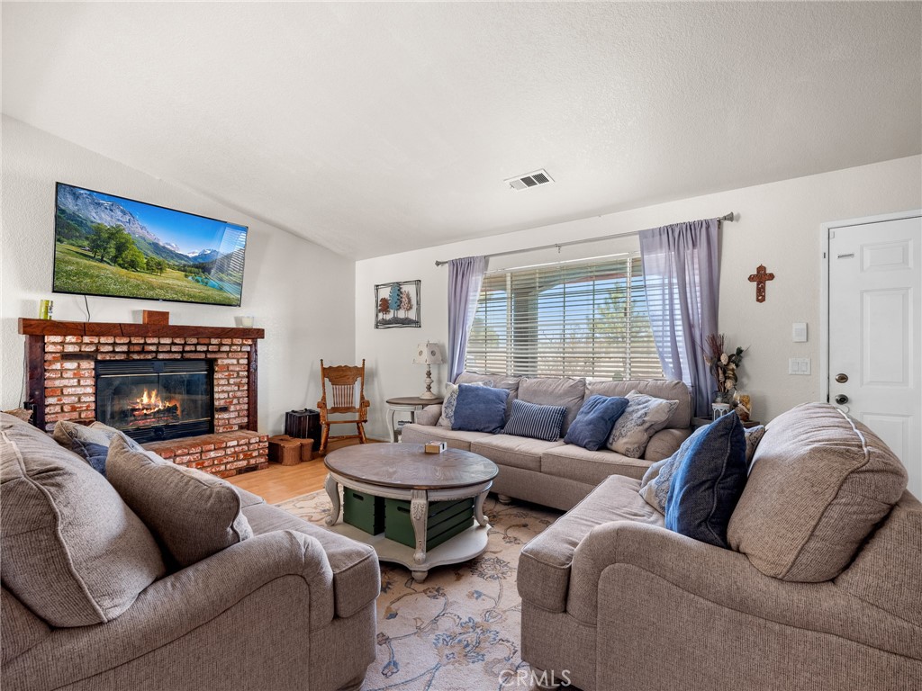 11671 Mountain Road