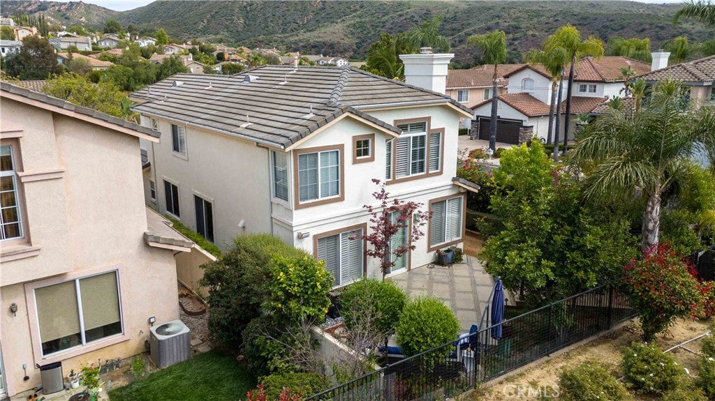 2809 Silk Oak Avenue
