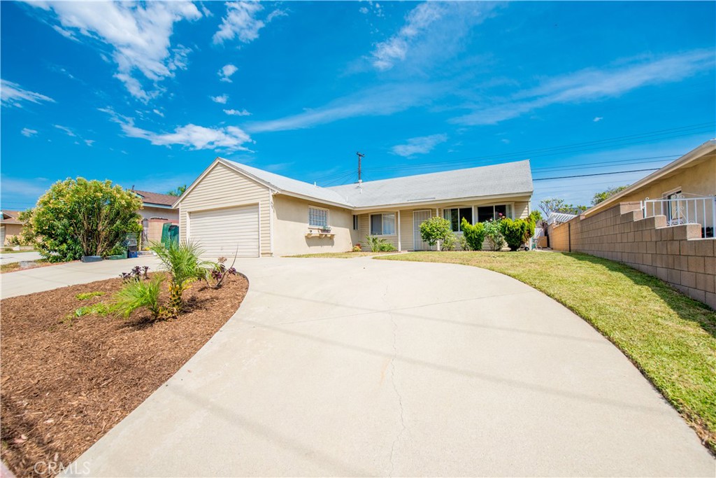 3328 La Puente Road
