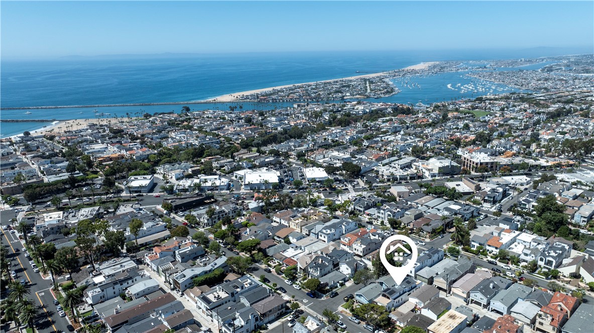 Corona del Mar North of PCH (CNHW) - Residential