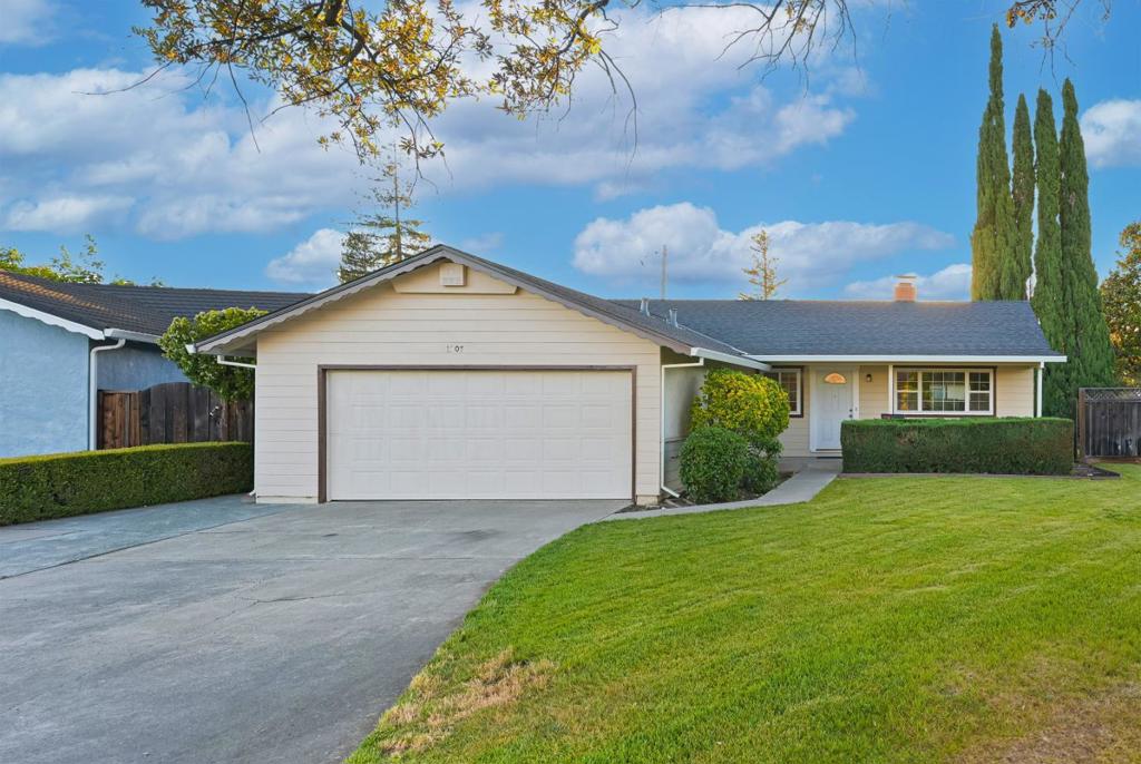 1307 Centennial Court