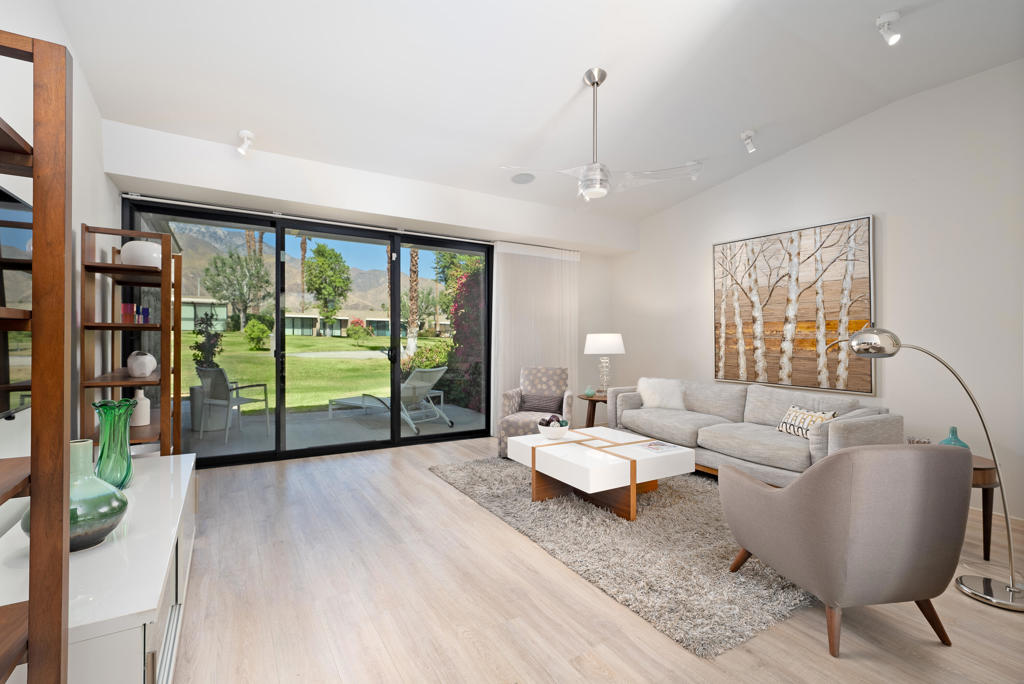 867 N Cerritos Drive