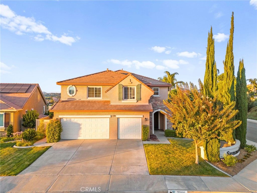 Photo of 33926 Channel St, Temecula, CA 92592 (MLS # SW26063515)