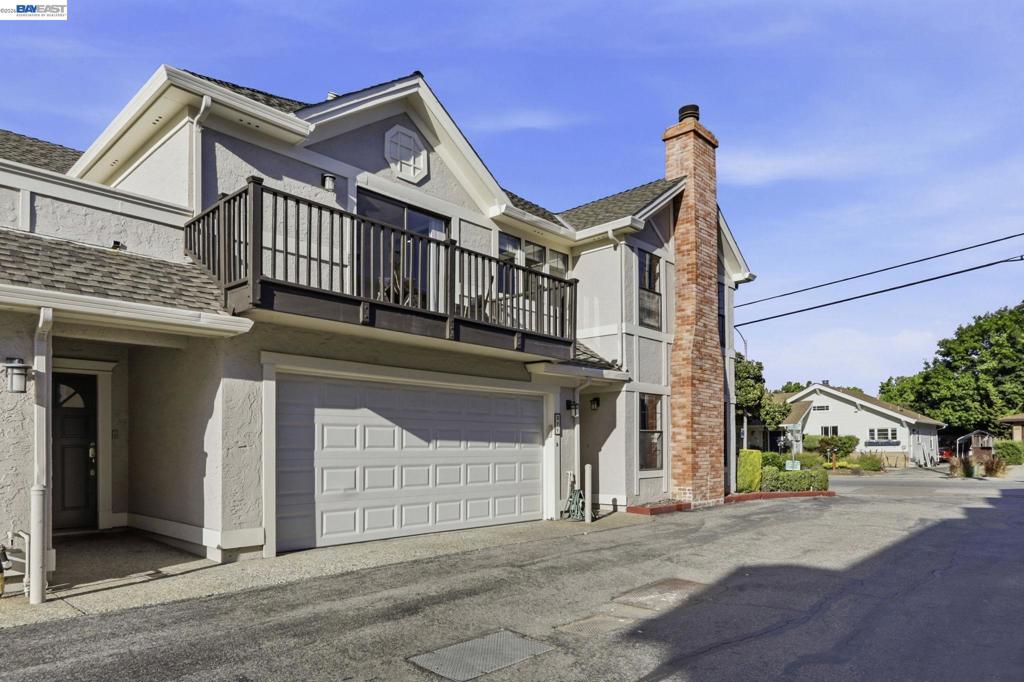 377 S Bernardo Ave