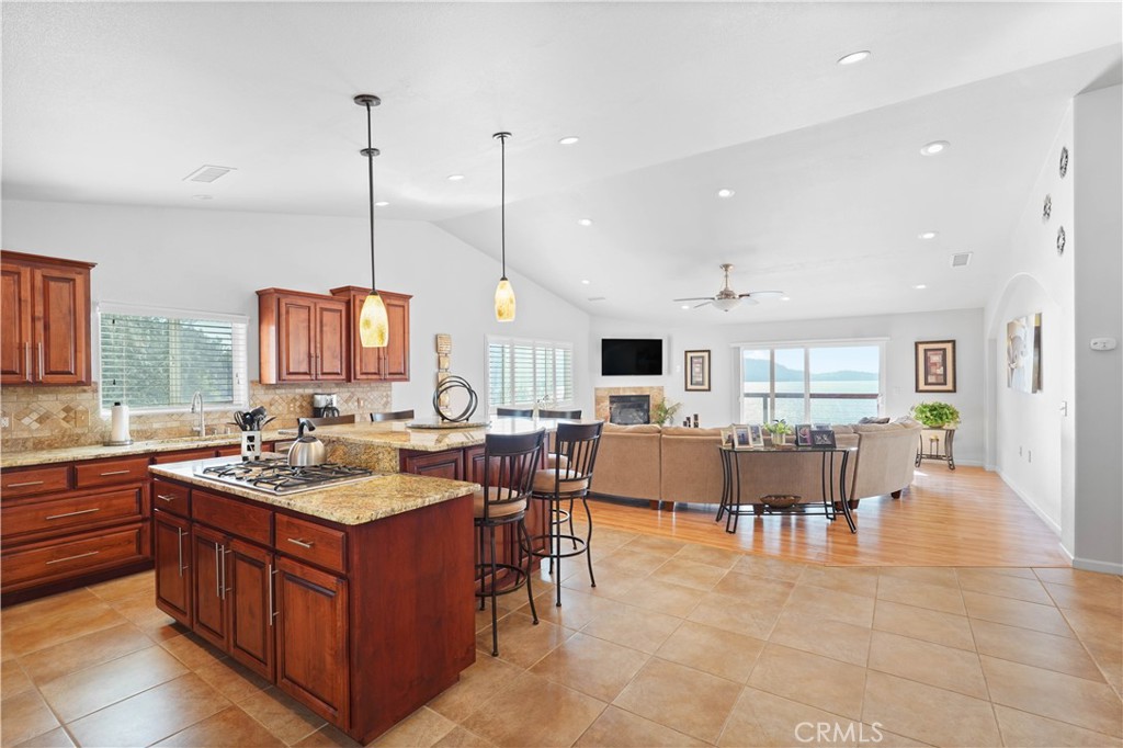2921 Crestview Drive