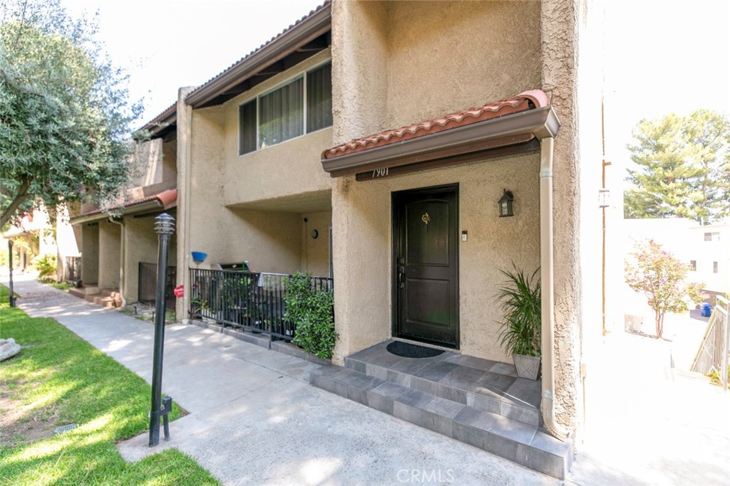 Location, Location, Location!
End Unit Property! Welcome to the highly sought-after Cabrini Villas community! This beautifully updated townhouse spans three levels, offering both comfort and style in one of the most desirable areas.
The home features an attached two-car garage with custom tile flooring and built-in cabinetry, plus two additional levels of living space. Step inside to find a thoughtfully remodeled interior, including:
Elegant tile and laminate flooring throughout
Recessed lighting
Central A/C and heat
A spacious living room perfect for entertaining
A fully updated kitchen with modern cabinetry, stone countertops, and stainless steel appliances
Stunning bathrooms with exquisite tile work and designer finishes
Enjoy your own private covered patio, ideal for relaxing or hosting small gatherings.
As part of the Cabrini Villas community, residents enjoy access to top-notch amenities including a swimming pool, tennis courts, children’s play area, and more.
Don’t miss this opportunity to own a move-in ready home in one of the most desirable communities in the area!