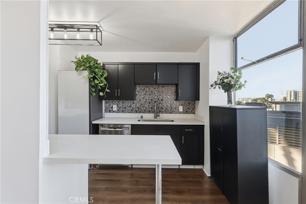 100 Atlantic Avenue 405