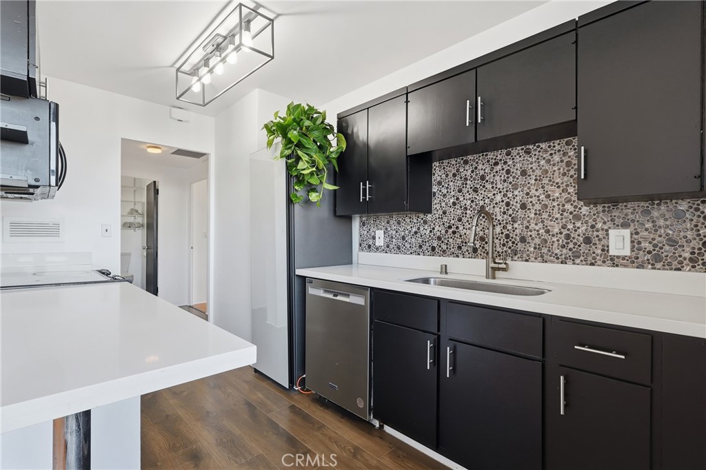 100 Atlantic Avenue 405