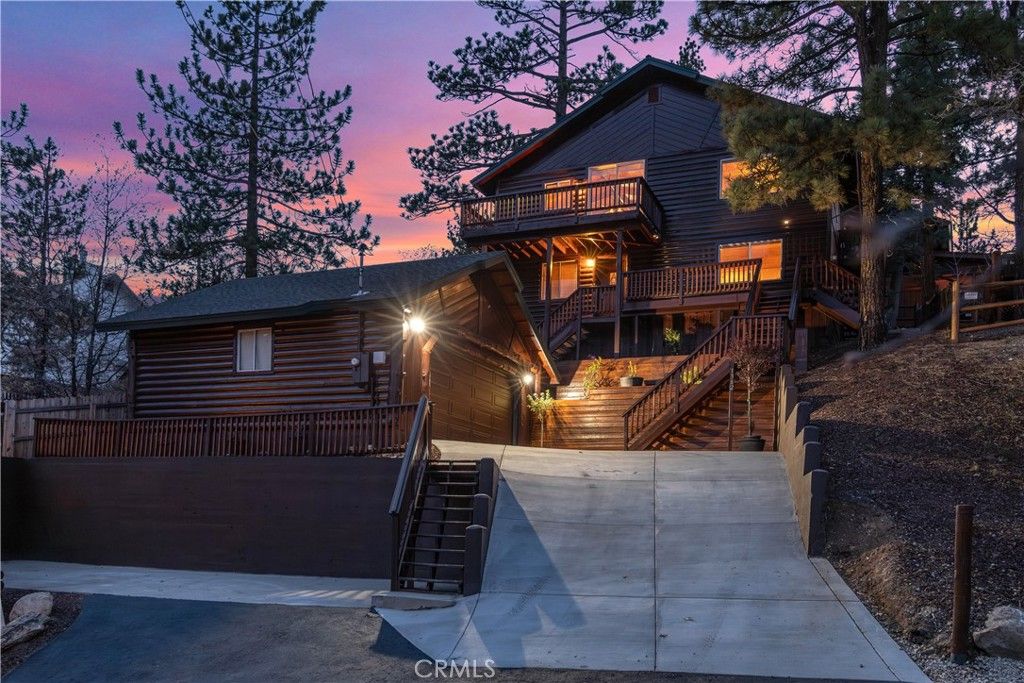 Photo of 1362 Balsam Drive, Big Bear Lake, CA 92315 (MLS # IG26065930)