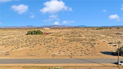 Photo of 0 Tujunga Avenue, Newberry Springs, CA 92365 (MLS # IV26112589)