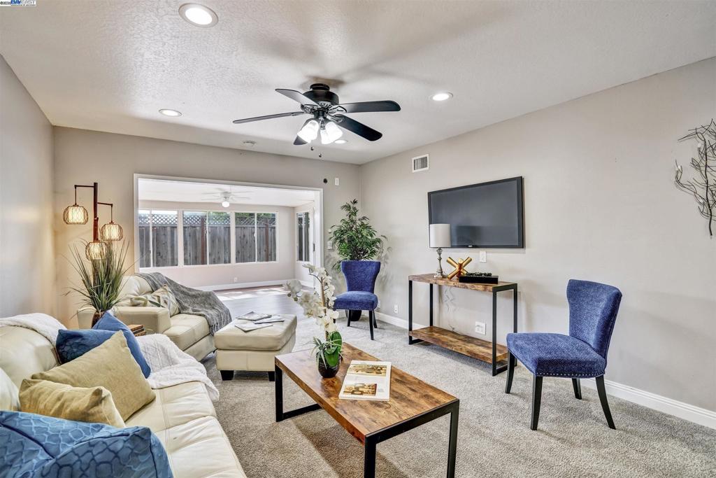 ALVARADO - Residential