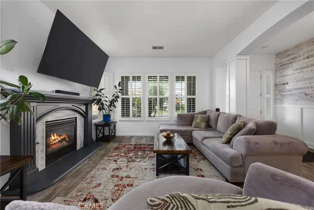 Bakersfield, California 93312, United States, 3 Bedrooms Bedrooms, ,3 BathroomsBathrooms,Residential,Active,216264