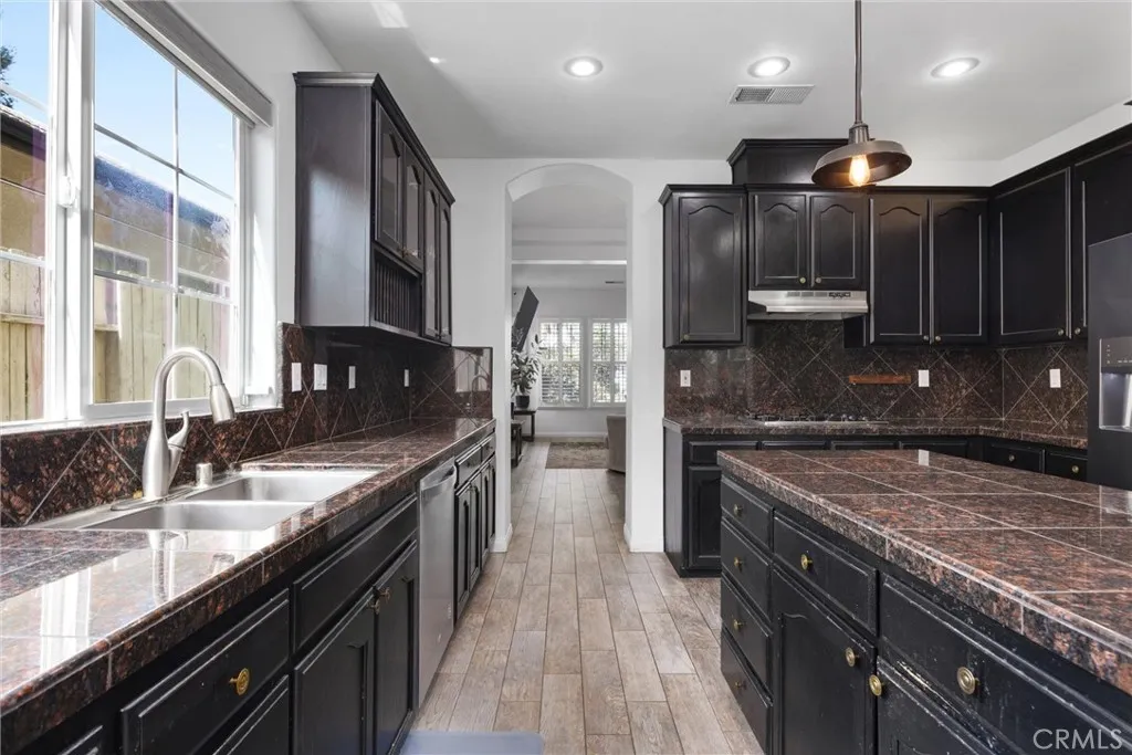 Bakersfield, California 93312, United States, 3 Bedrooms Bedrooms, ,3 BathroomsBathrooms,Residential,Active,216264