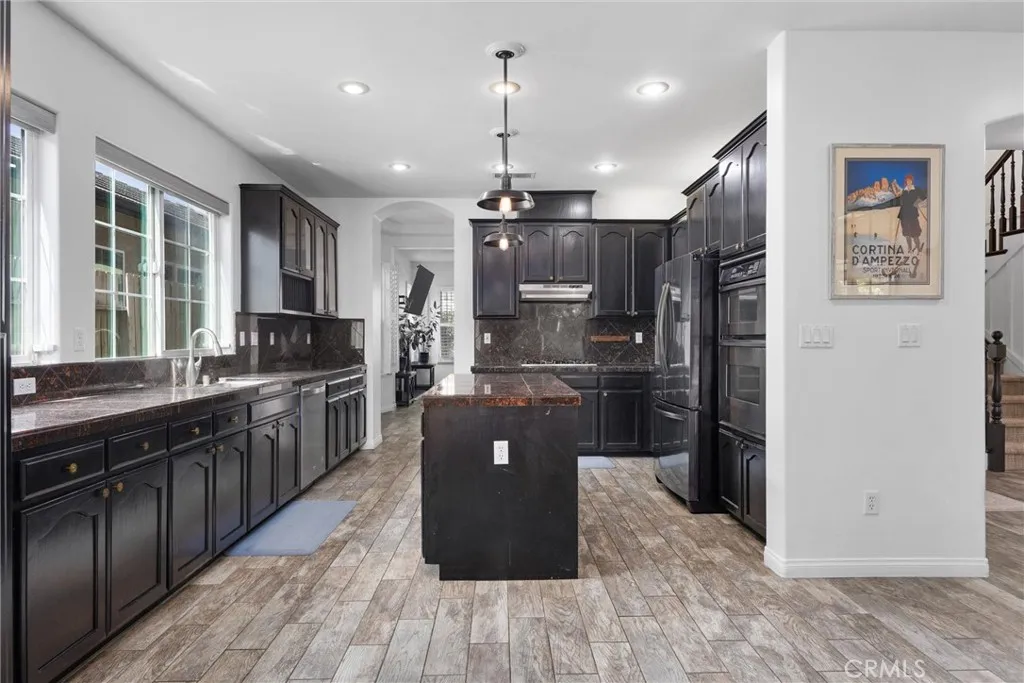 Bakersfield, California 93312, United States, 3 Bedrooms Bedrooms, ,3 BathroomsBathrooms,Residential,Active,216264