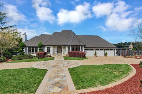 21771 Congress Hall Lane Saratoga CA 95070
