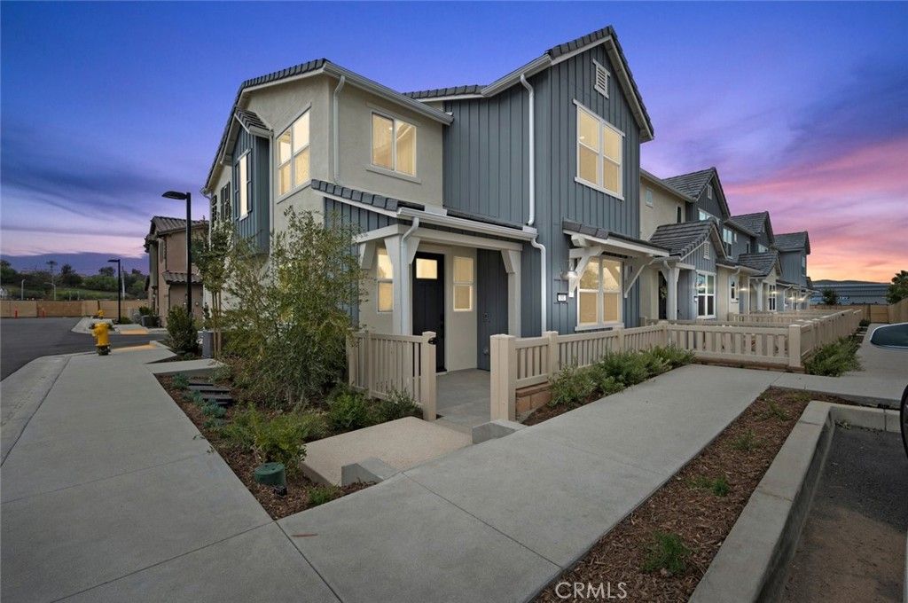 Photo of 3959 Lavine Way Way, Corona, CA 92883 (MLS # IG25228974)