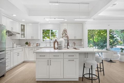 Photo of 592 Sunnymount Avenue, Sunnyvale, CA 94087 (MLS # ML82043309)