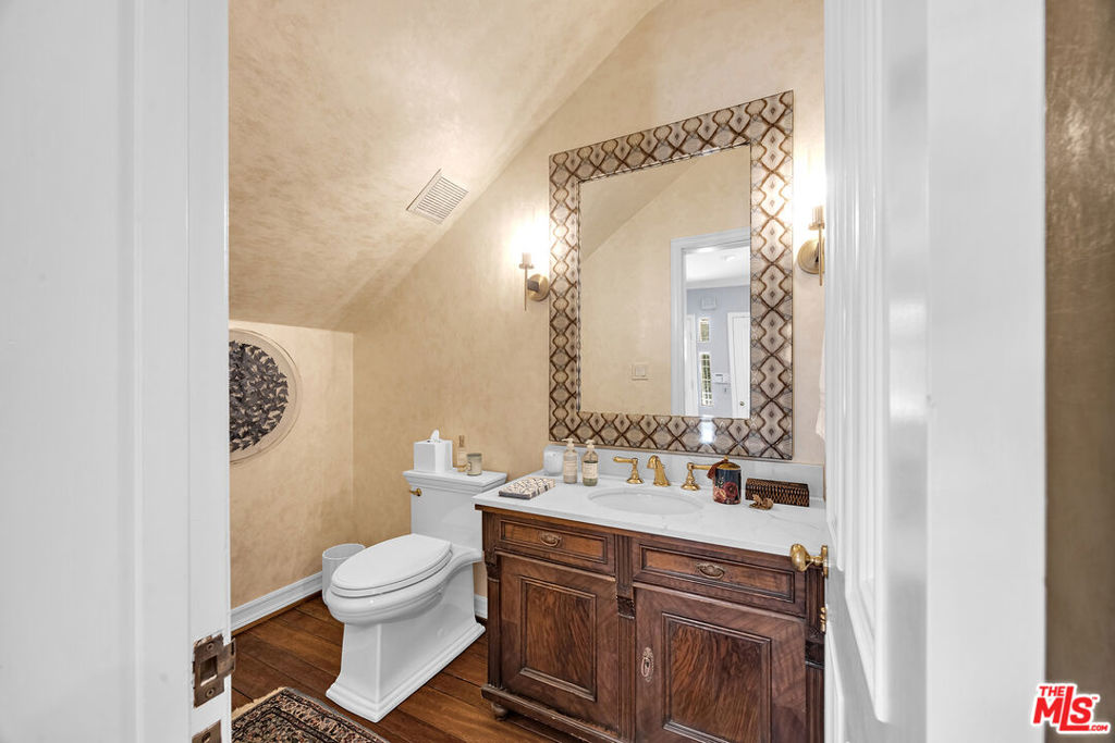 Properties 4 12911 MARLBORO Street