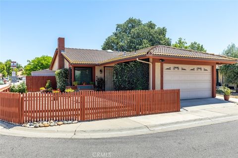 Photo of 1318 Oleander Lane, Paso Robles, CA 93446 (MLS # NS26106648)
