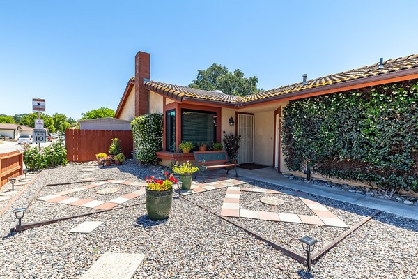 1318 Oleander Lane