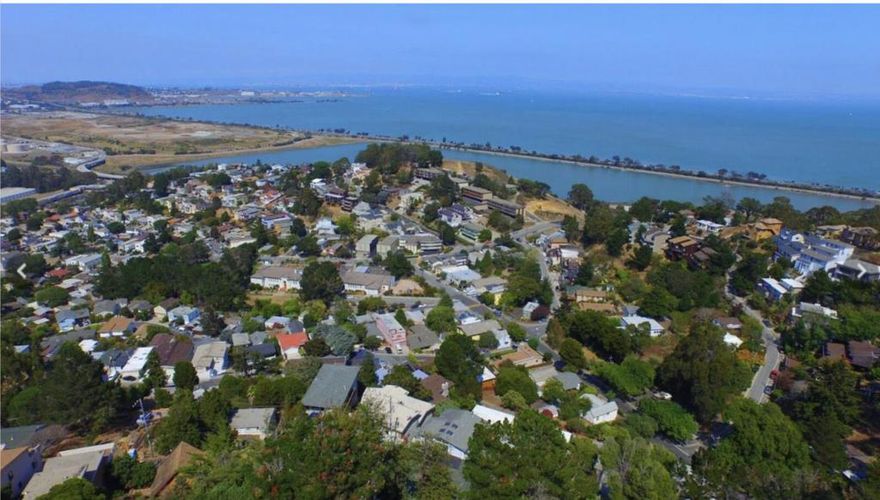 The most spectacular views you will find in the entire Bay Area. SF Bay, SF Airport, East Bay, and SF Skyline. Brisbane also offers incredible weather and schools. Excellent opportunity to build your dream house or for a developer to subdivide. To be sold together with parcel 007-502-050. Potential to build 4 homes.