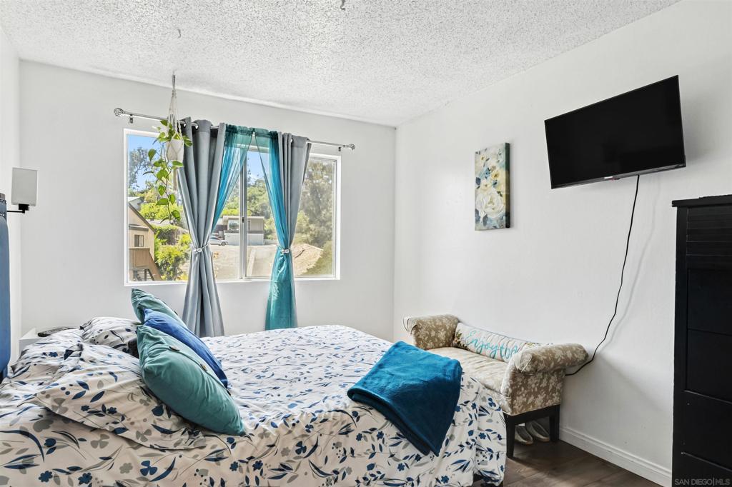 La Mesa - Residential