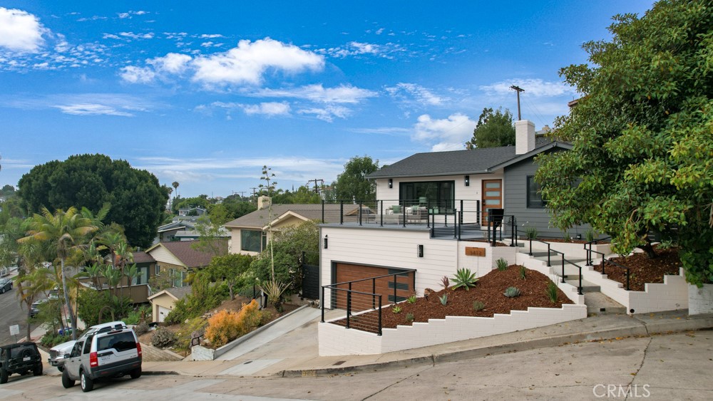 3412 Poe Street