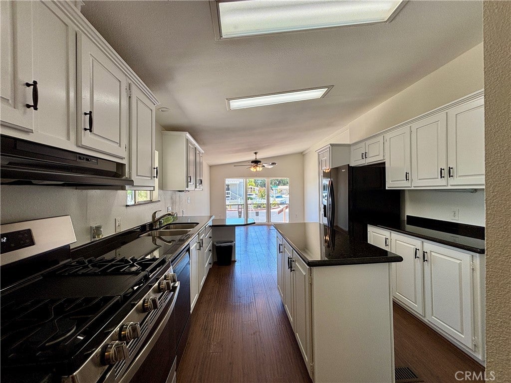 38524 Calle De La Siesta