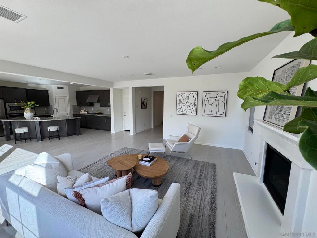 13516 Peach Tree Way WAY, San Diego CA 92130