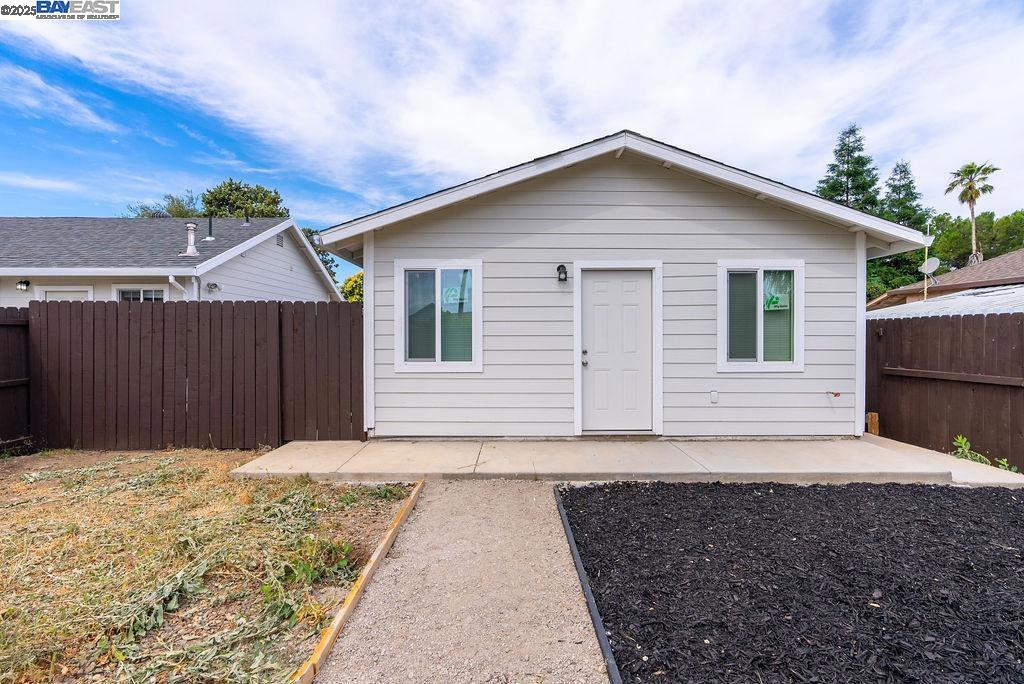 BURKETT GARDENS - Residential