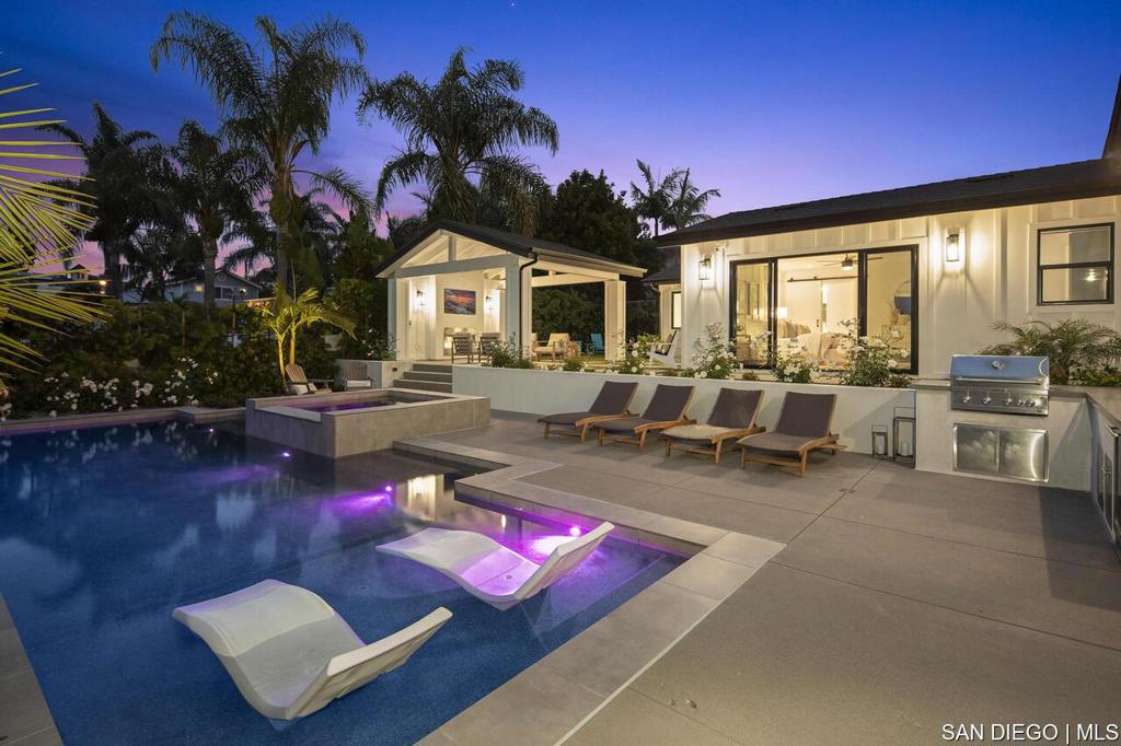 Carlsbad West - Residential