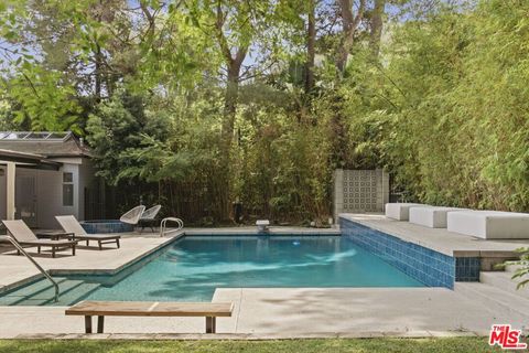 8630 Allenwood Road Los Angeles CA 90046