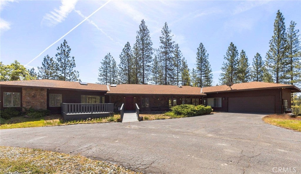 10379 Mcmahon Road
